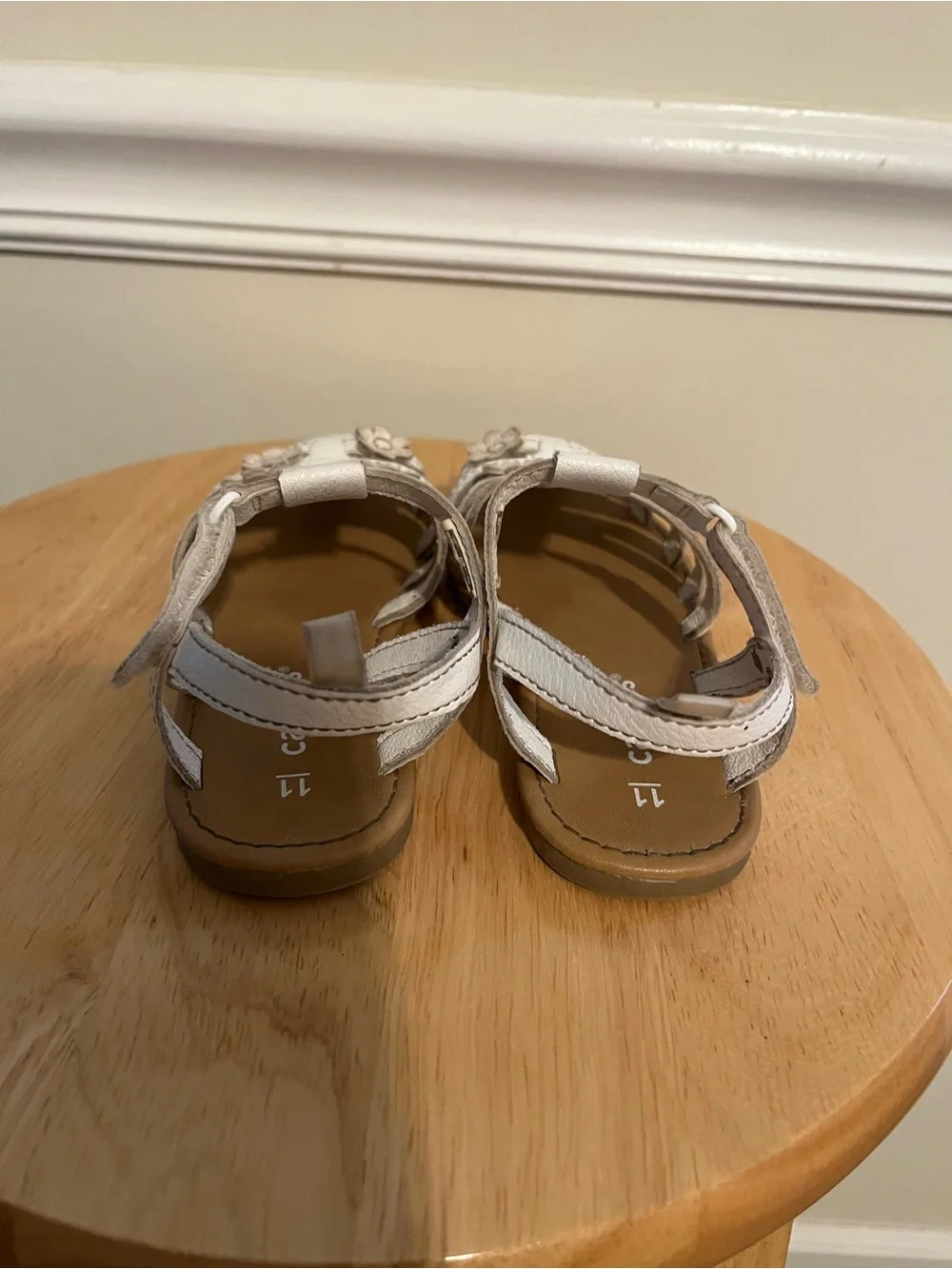 Carter’s Girls White Floral Gladiator Sandals Size 11